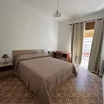 ホームステイ La Casa Di モーディカ