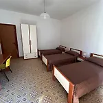 ホームステイ La Casa Di モーディカ